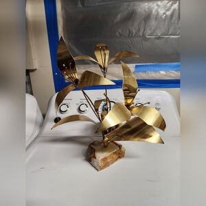 MCM Retro Brutalist Signed Jason Brass Lilies Sculpture Quartz Base Stand 14 In